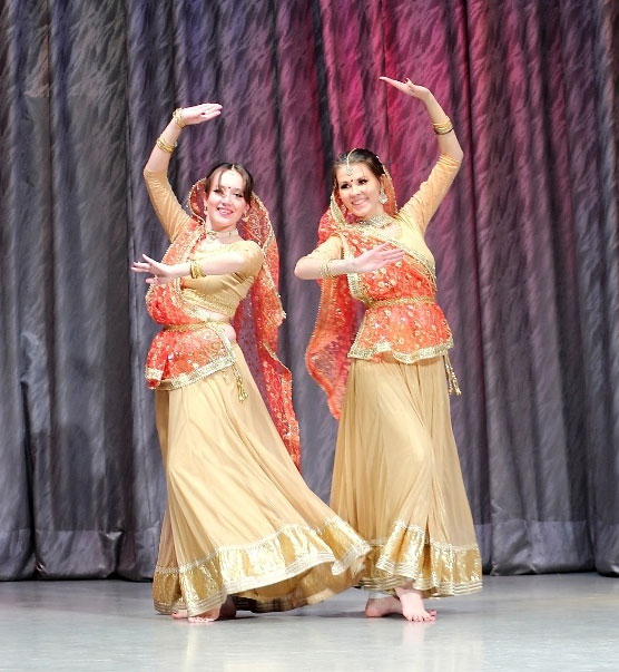 Обучение индийскому танцу | Школа танца Амира Ярославль