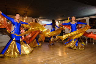 Новогодняя вечеринка школы танца Амира декабрь 2020 - фото